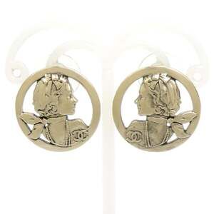 CHANEL Gold Earrings